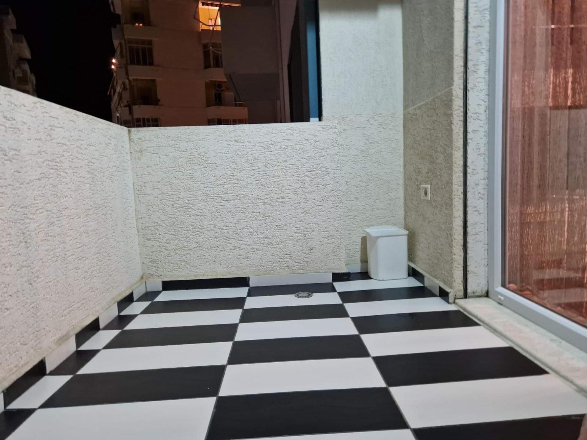 Apartament Me Qera *